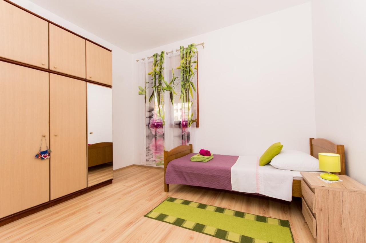 Apartmani Mila A1 & A2 & 3 Trogir Exteriér fotografie